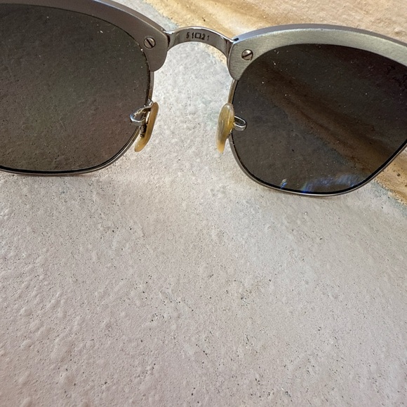 Ray-Ban Silver and Black Sunglasses - Picture 5 of 7